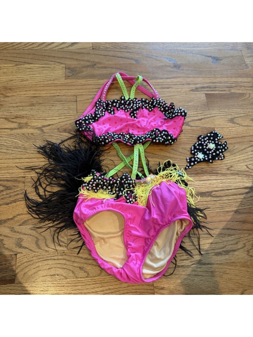 GLAMOUR COSTUMES PINK BLACK FEATHERS FRINGE COMPETITION DANCE LARGE CHILD